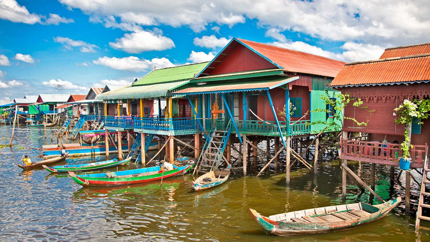 Stilt village on Tonle Sap Lake, wooden houses and boats-05