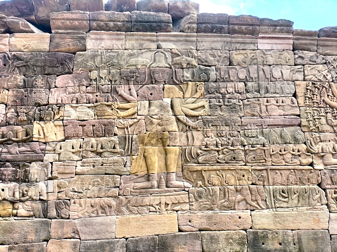 Banteay-Chmar-temple-Angkor-Adventure-Cambodia-Adventure-Angkor-Cambodia-Adventure-angkorcamadventure.com-08