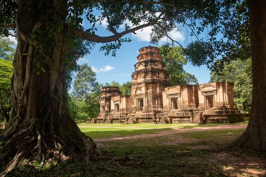 Kravan-temple-Siem-Reap-Angkor-Cambodia-Tour-Angkor-Cambodia-Adventure-Tour-Private-Tour-angkorcamadventure.com-03